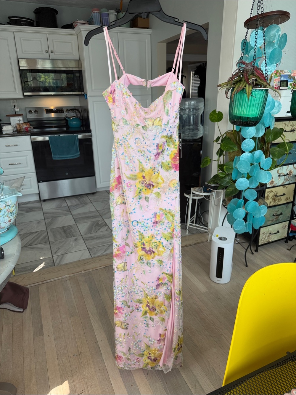 Jump Apparel NWT Pink Floral Sequin Embroidered Formal Maxi Dress